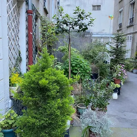F2 - 18 Apartment