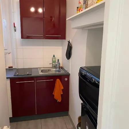 F2 - 18 Paris